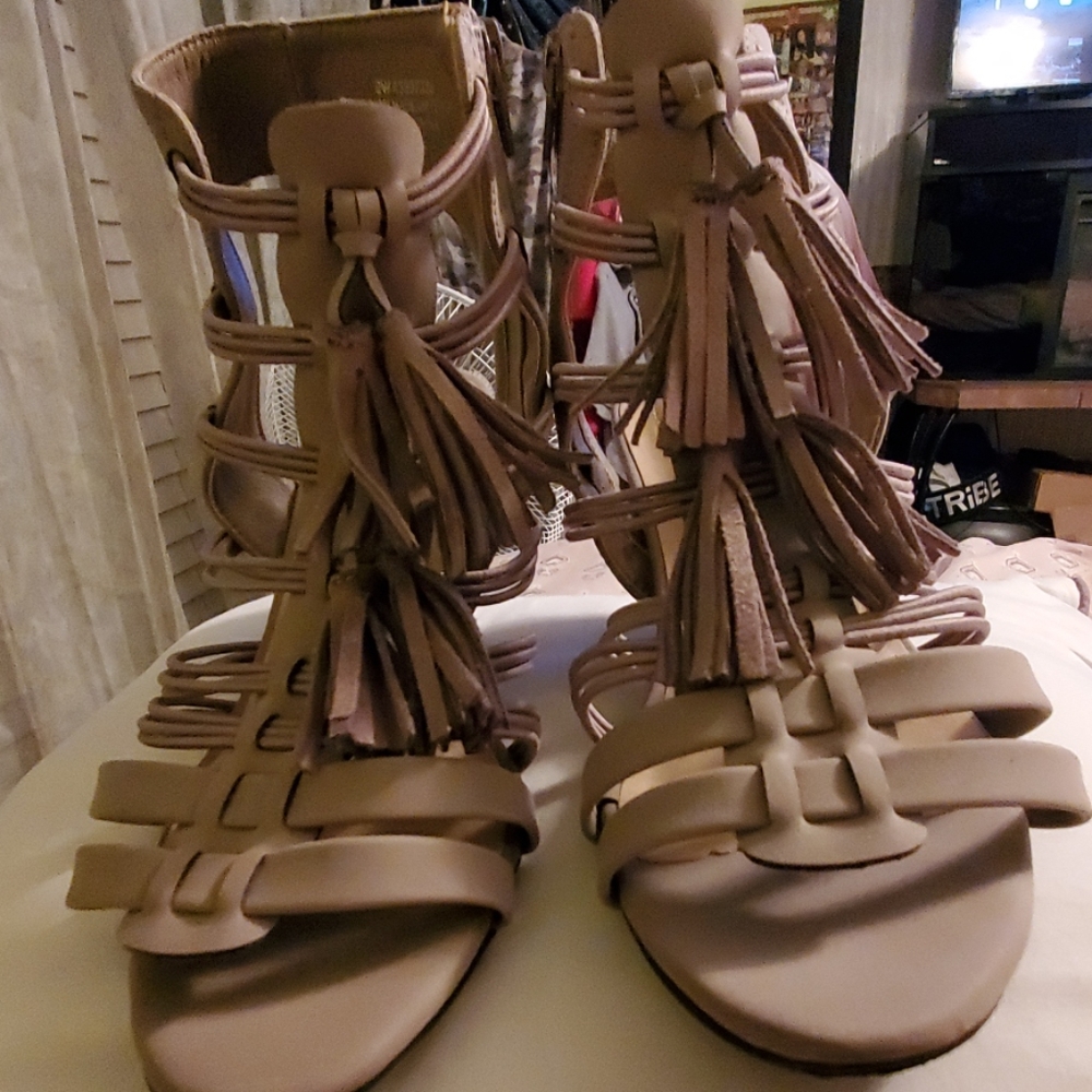 Heels. Super Cute